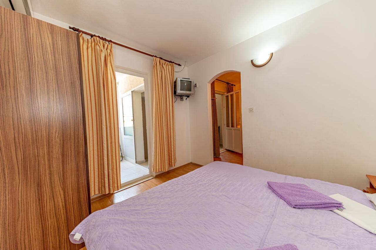 Apartment Knezevic Petrovac Eksteriør bilde