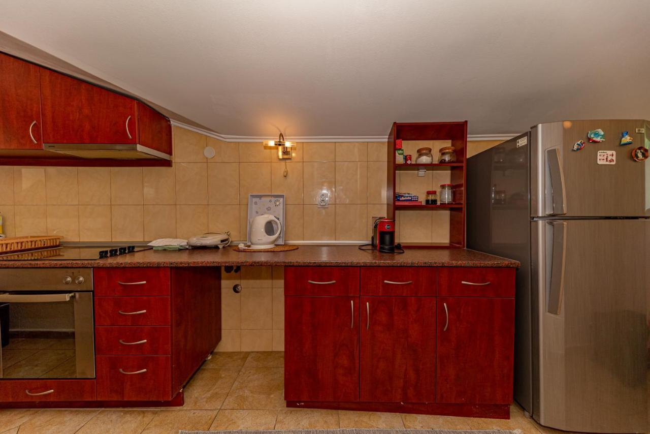 Apartment Knezevic Petrovac Eksteriør bilde