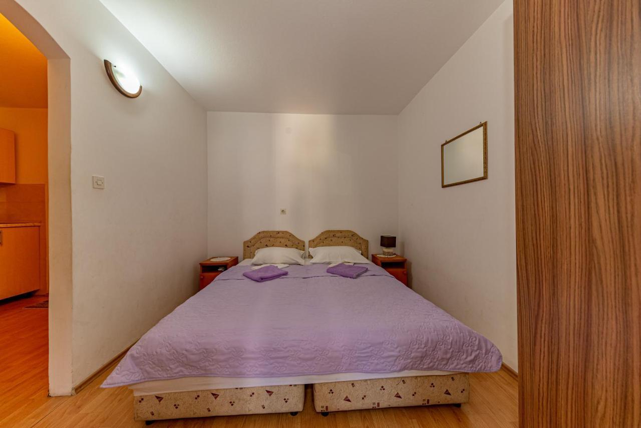 Apartment Knezevic Petrovac Eksteriør bilde