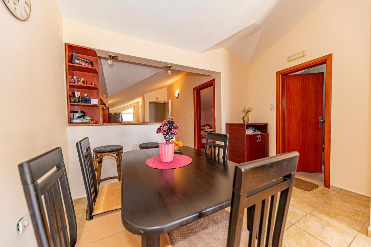 Apartment Knezevic Petrovac Eksteriør bilde