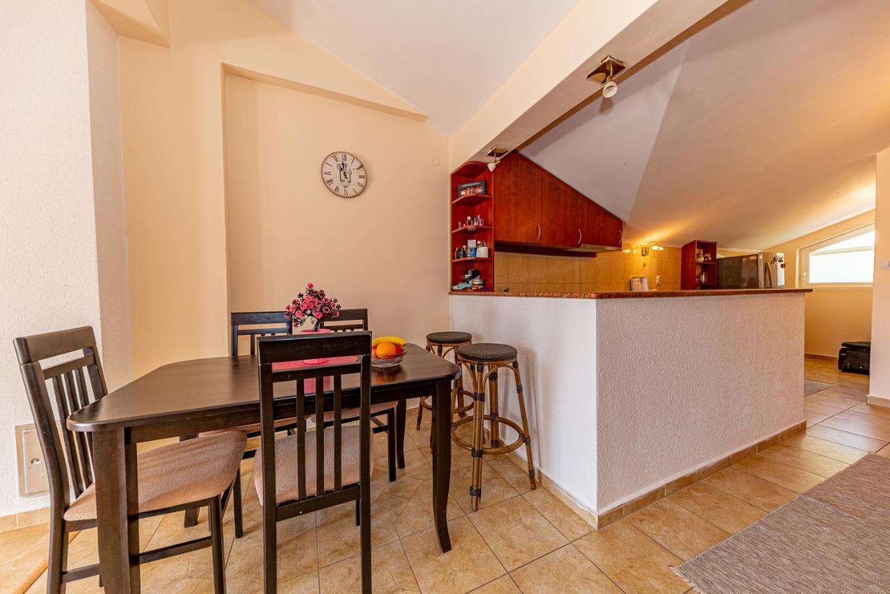 Apartment Knezevic Petrovac Eksteriør bilde
