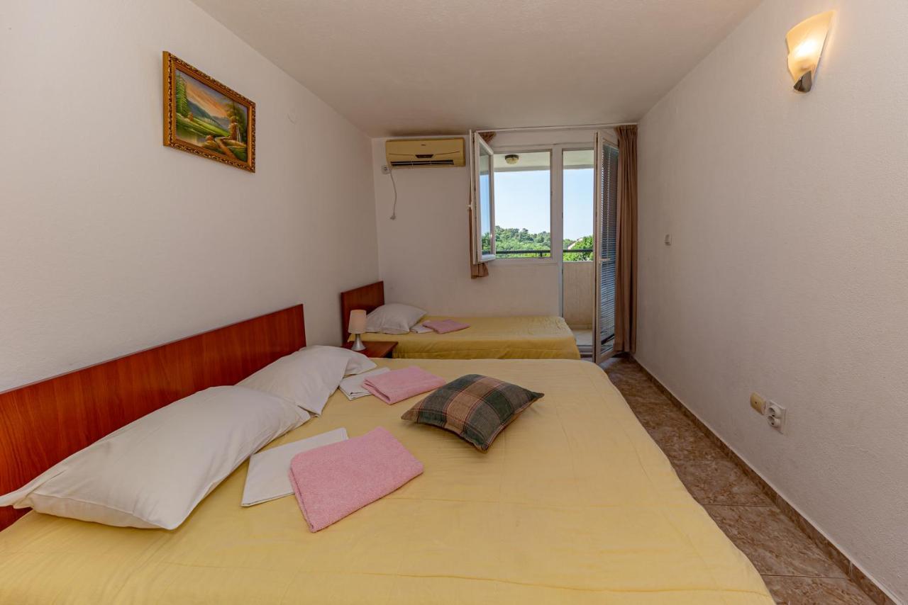 Apartment Knezevic Petrovac Eksteriør bilde